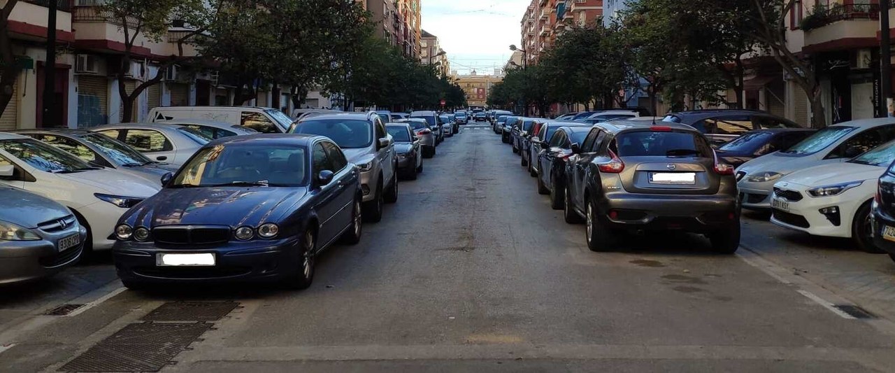 La cuna de la doble fila en València: Calle de la República Argentina
