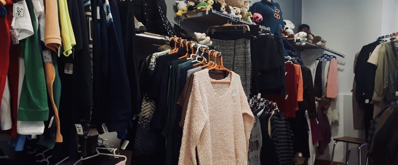 La crisis económica provoca la aparición de nuevas tiendas de ropa de segunda mano en Monteolivete