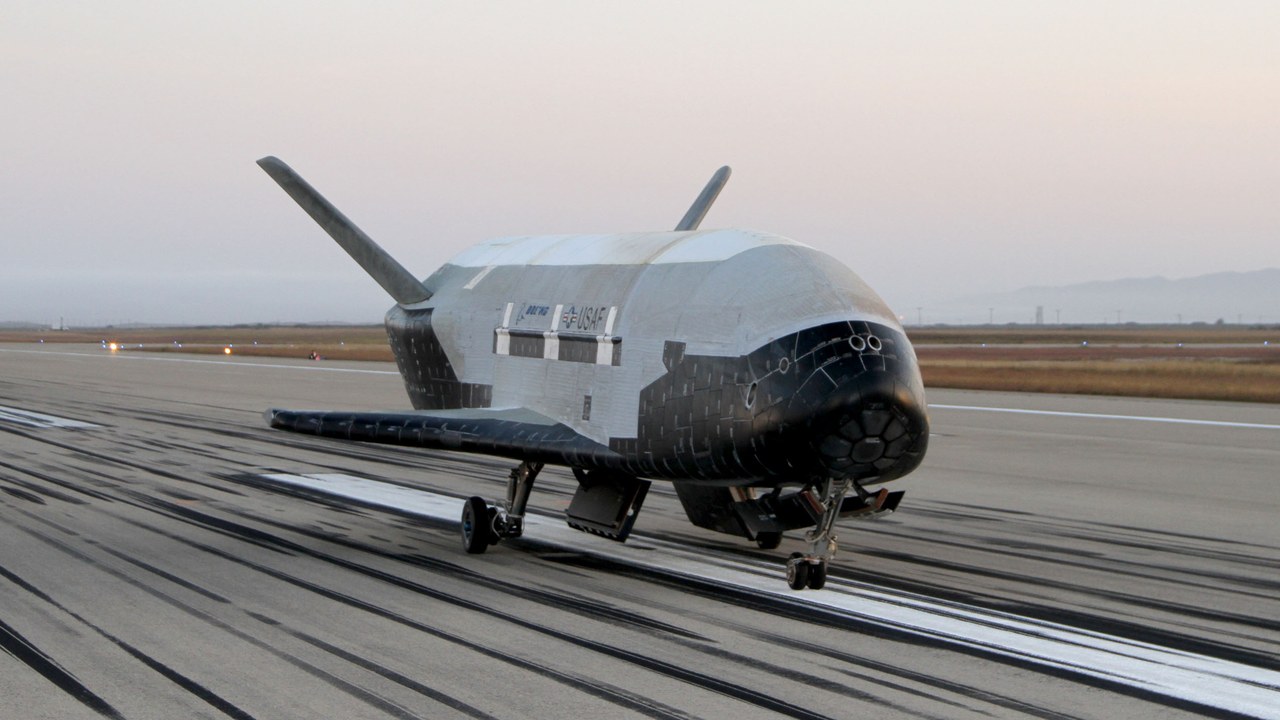 Avión espacial X-37B de regreso a la Tierra: nueva información del universo de la misión de 908 días