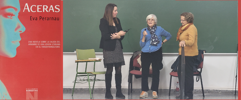 Eva Perarnau dio una conferencia sobre su primer libro "Aceras". Durante un diálogo, los participantes aprendieron más sobre la importancia de salir del armario y la transformación de la sociedad española a partir de los años 70.
