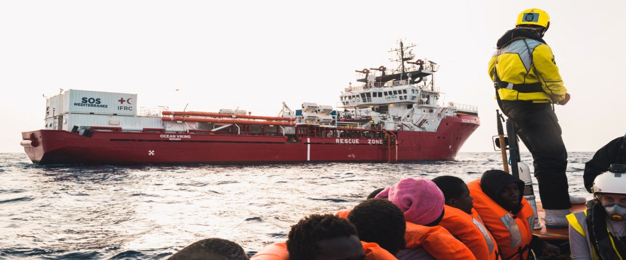 Los 234 migrantes a bordo del barco humanitario "Ocean-Viking" pueden finalmente desembarcar en tierra firme.